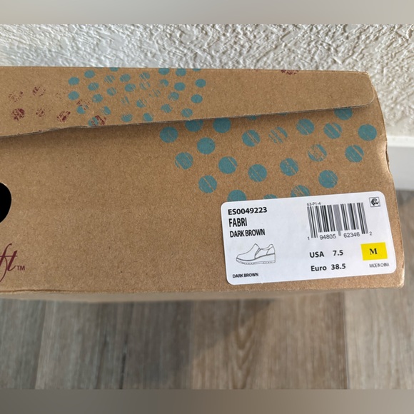 Eurosoft wedge shoe, size 7.5 - Picture 6 of 6